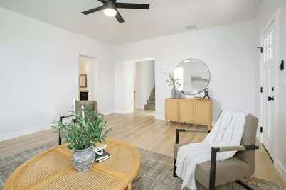 2098 W 700 S, Syracuse, UT 84075 - Photo 4