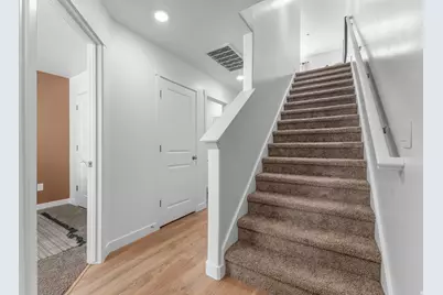 314 E 1275 N #113, Harrisville, UT 84404 - Photo 2