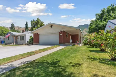 2963 S Grace St E, Salt Lake City, UT 84109 - Photo 2