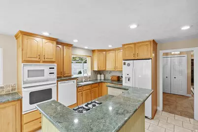 2963 S Grace St E, Salt Lake City, UT 84109 - Photo 8