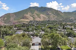 2963 S Grace St E, Salt Lake City, UT 84109 - Photo 1