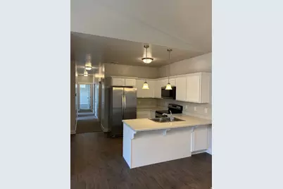 689 N 380 W, Vineyard, UT 84059 - Photo 2