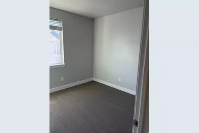 689 N 380 W, Vineyard, UT 84059 - Photo 8