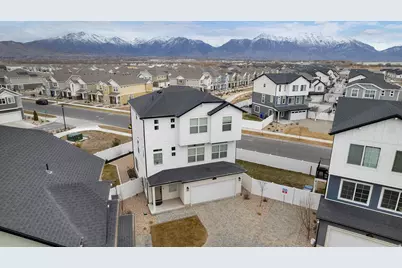 106 E Polaris Dr, Saratoga Springs, UT 84045 - Photo 2