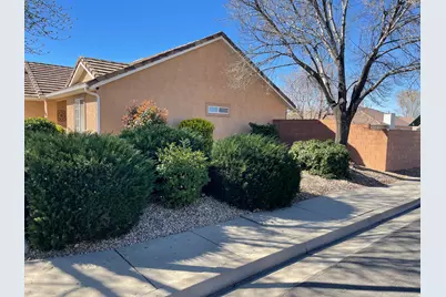 1848 S Bridle Cir, Washington, UT 84780 - Photo 2