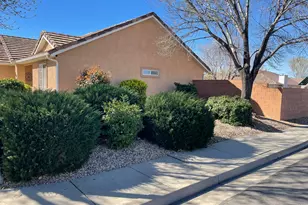 1848 S Bridle Circle, Washington, UT 84780 - Photo 2