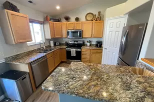 1848 S Bridle Circle, Washington, UT 84780 - Photo 4