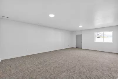 1679 S 3875 W #401, Taylor, UT 84401 - Photo 28