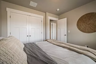 1622 W Becks Bend Ln, South Jordan, UT 84095 - Photo 32