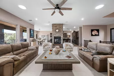 2376 E Stone Crest Cir, Saint George, UT 84790 - Photo 8