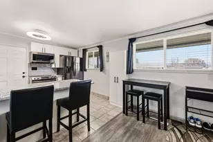 10351 S Zinnia Way, Sandy, UT 84094 - Photo 10