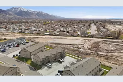 1912 N 300 W, Harrisville, UT 84414 - Photo 32