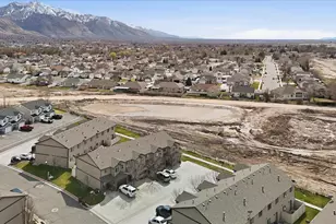 1912 N 300 W, Harrisville, UT 84414 - Photo 32