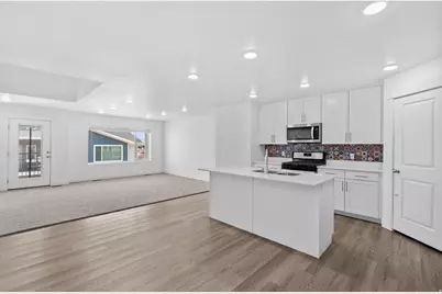 1104 N 1880 W, Farmington, UT 84025 - Photo 8