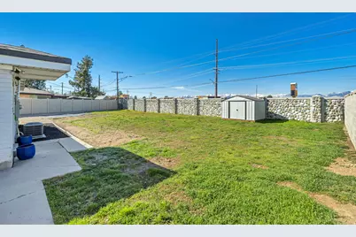 8546 S 1330 E, Sandy, UT 84093 - Photo 24