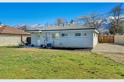 8546 S 1330 E, Sandy, UT 84093 - Photo 22