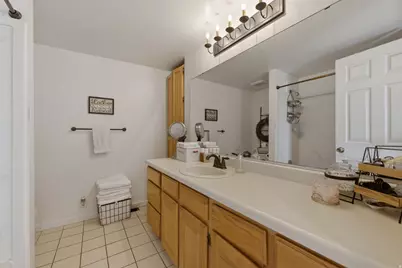 16 S 200 E, Centerville, UT 84014 - Photo 34