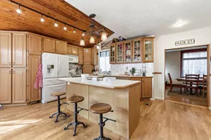 16 S 200 E, Centerville, UT 84014 - Photo 4