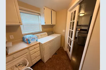 110 S 200 E, Springville, UT 84663 - Photo 8