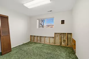 2470 E Camelback Rd S, Cottonwood Heights, UT 84121 - Photo 36