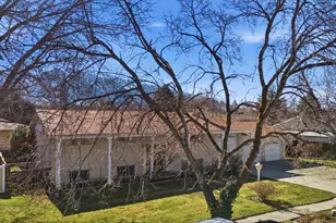 2470 E Camelback Rd S, Cottonwood Heights, UT 84121 - Photo 44