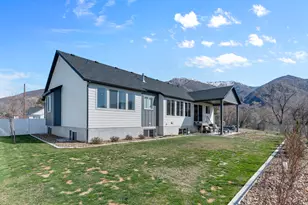 2291 E Parkside Cir, South Ogden, UT 84403 - Photo 24