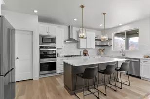 2291 E Parkside Cir, South Ogden, UT 84403 - Photo 8