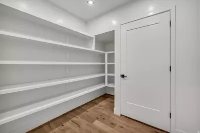 2152 S 30 W, Orem, UT 84058 - Photo 16