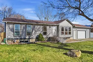 262 N 200 W, Mount Pleasant, UT 84647 - Photo 1