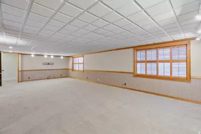 4987 S Beaverbrook Ln, Salt Lake City, UT 84117 - Photo 16