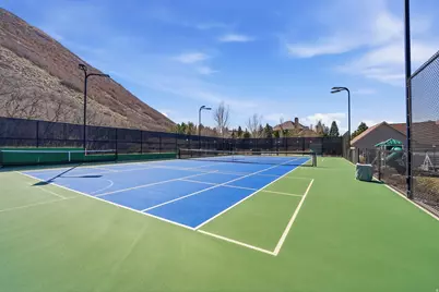 714 E Draper Way, Draper, UT 84020 - Photo 8