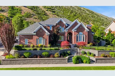 714 E Draper Heights Way, Draper, UT 84020 - Photo 2