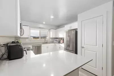 1167 E Telegraph St N #A203, Washington, UT 84780 - Photo 8