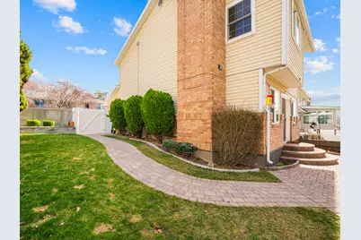 1776 S 320 W, Orem, UT 84058 - Photo 10