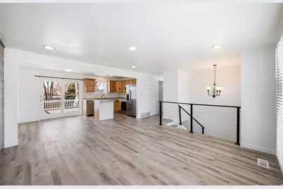 9822 S Darin Dr, Sandy, UT 84070 - Photo 10