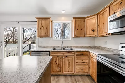 9822 S Darin Dr, Sandy, UT 84070 - Photo 4