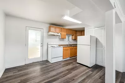 9822 S Darin Dr, Sandy, UT 84070 - Photo 22