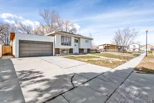 9822 S Darin Dr, Sandy, UT 84070 - Photo 32