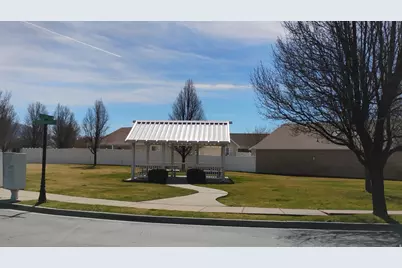 2448 N Williamsburg Ave N, Harrisville, UT 84414 - Photo 4