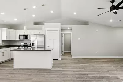 3879 N Hawks Landing Lp, Cedar City, UT 84721 - Photo 10