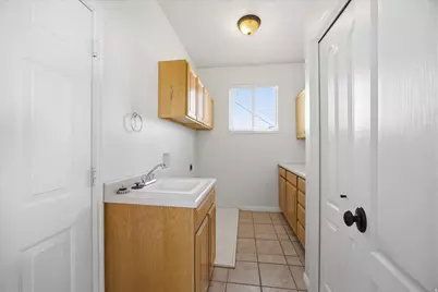 568 W 990 N, American Fork, UT 84003 - Photo 10