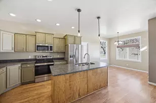 568 W 990 N, American Fork, UT 84003 - Photo 4