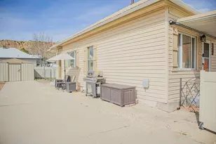 564 S 300 W, Helper, UT 84526 - Photo 16