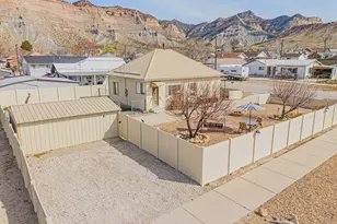 564 S 300 W, Helper, UT 84526 - Photo 12