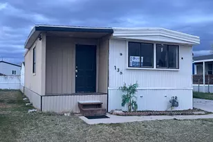 136 W Freedom Ave S, Sandy, UT 84070 - Photo 2