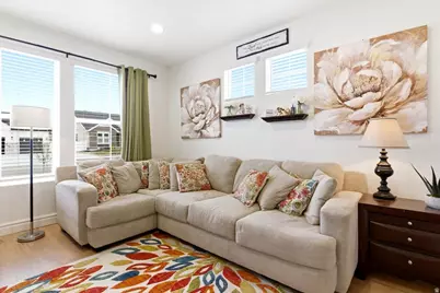 1251 N 2525 W, Clinton, UT 84015 - Photo 4