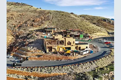 2438 S S Cannon Point Dr #9, Salt Lake City, UT 84109 - Photo 12