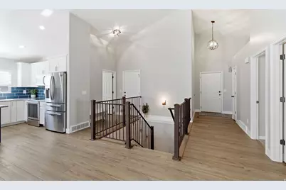 1079 S 1875 W, Syracuse, UT 84075 - Photo 10