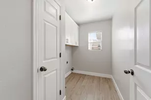 1079 S 1875 W, Syracuse, UT 84075 - Photo 34