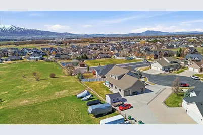 258 W 575 S, Providence, UT 84332 - Photo 8